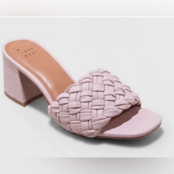 Light Lavender 2.5” Chunky Heel Mule Woven Strap Memory Foam Slide - Picture 2 of 10